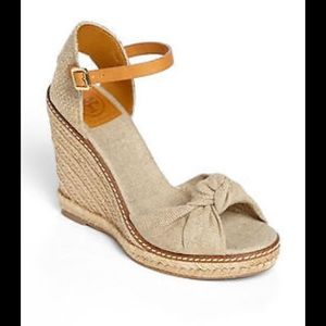 Tory Burch Macy linen espadrille wedge sz 6.5 linen gold wash